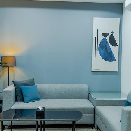 Bedchambers Luxury Apartment Near Golf Course Road Гургаон Экстерьер фото
