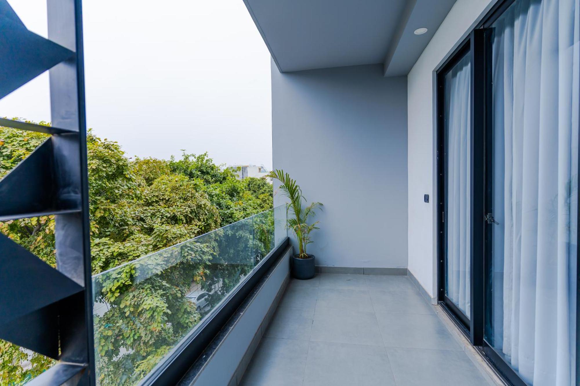 Bedchambers Luxury Apartment Near Golf Course Road Гургаон Экстерьер фото